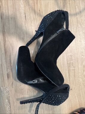 Colin Stuart Black Suede Studded High Heel Booties VINTAGE